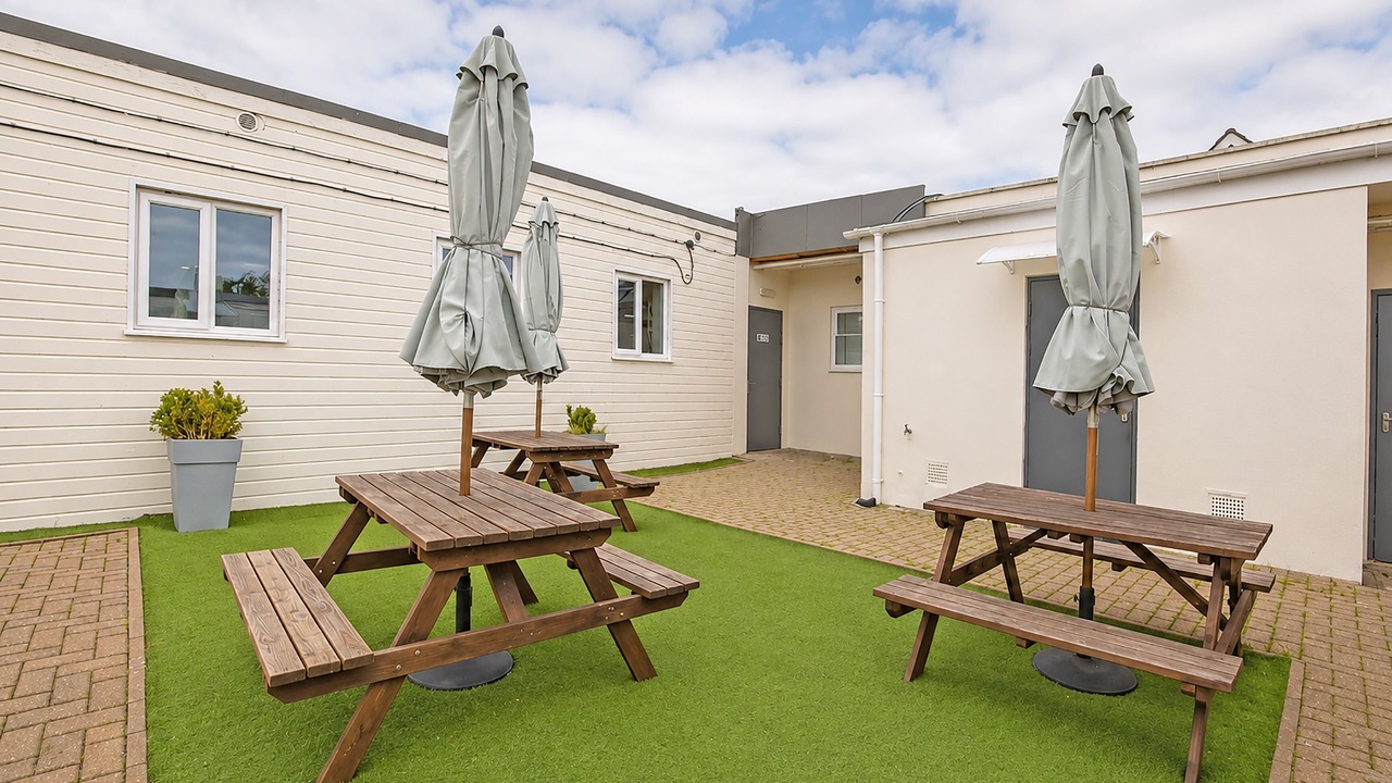Photo of Outdoor in Harlington