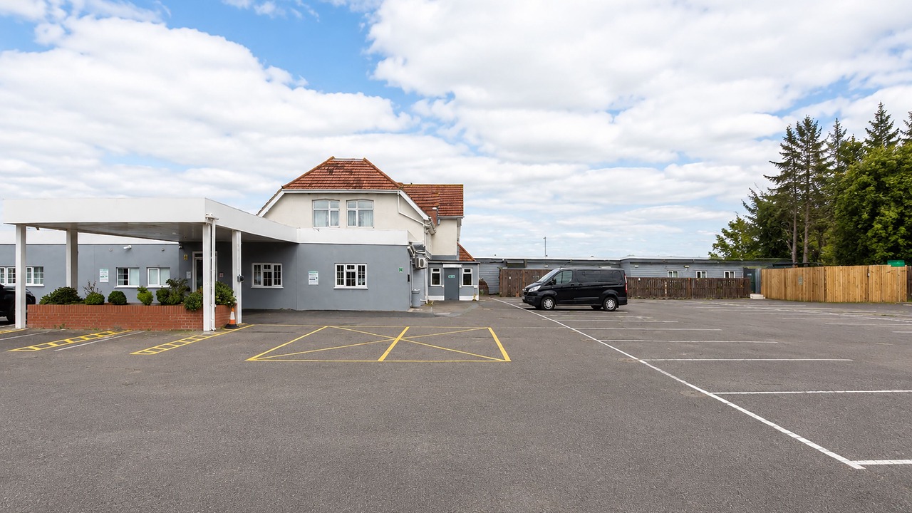 Photo of Outdoor in Harlington