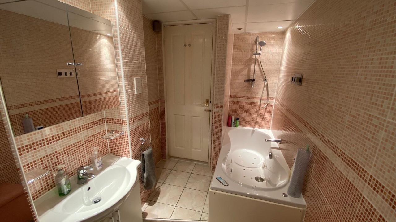 Photo of Bathroom in Grantham