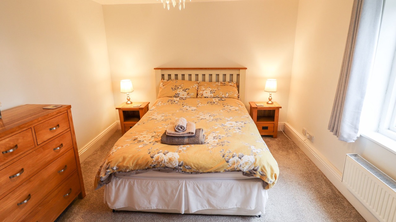 Photo of Bedroom in Roos