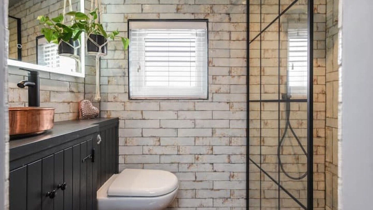 Photo of Bathroom in Melton Mowbray