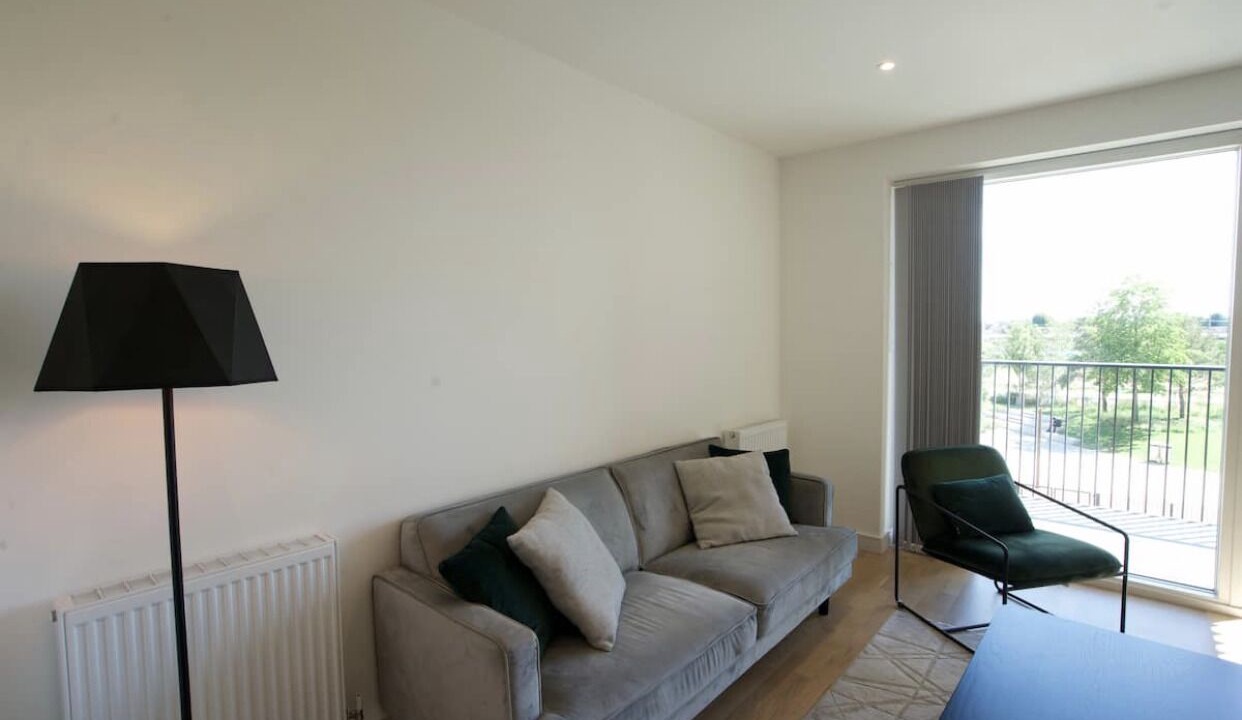 Photo of Livingroom in Southall Broadway