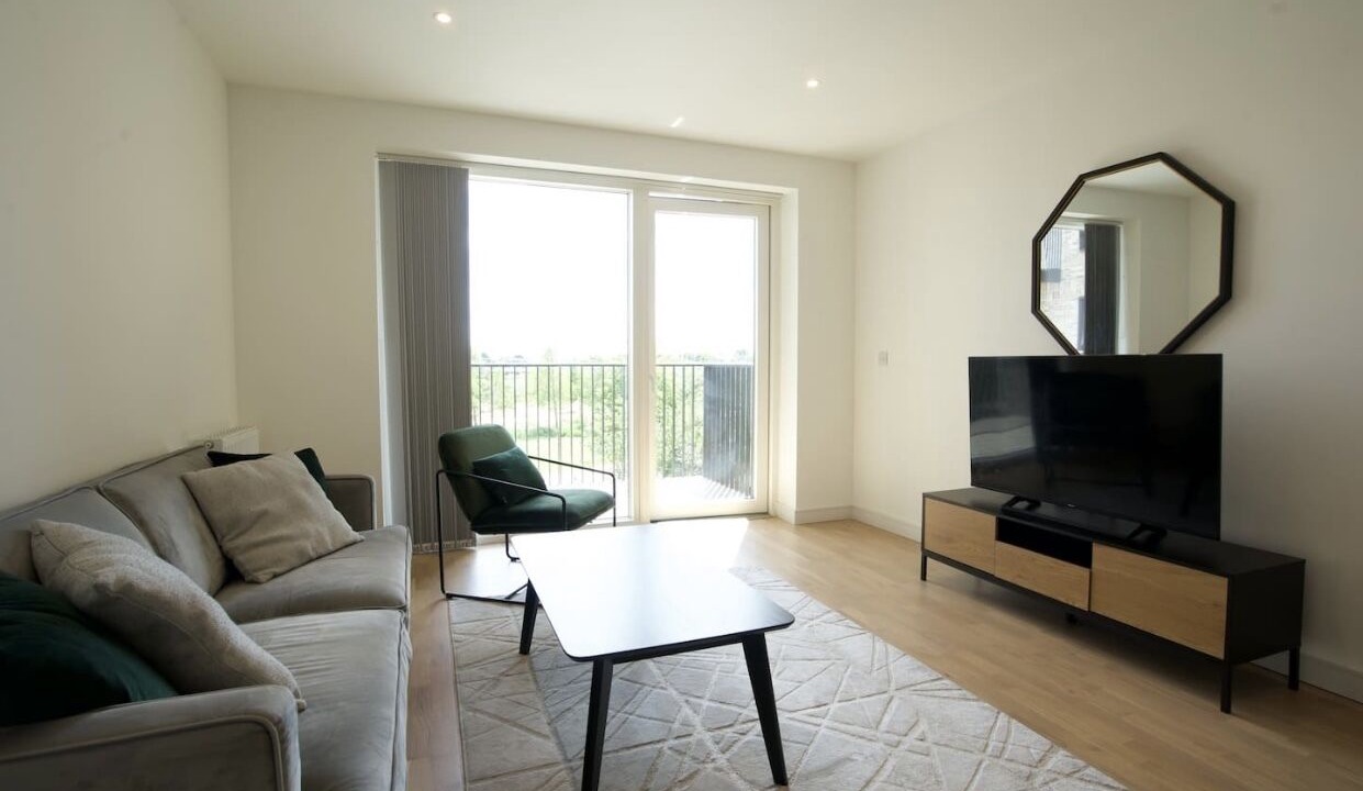 Photo of Livingroom in Southall Broadway