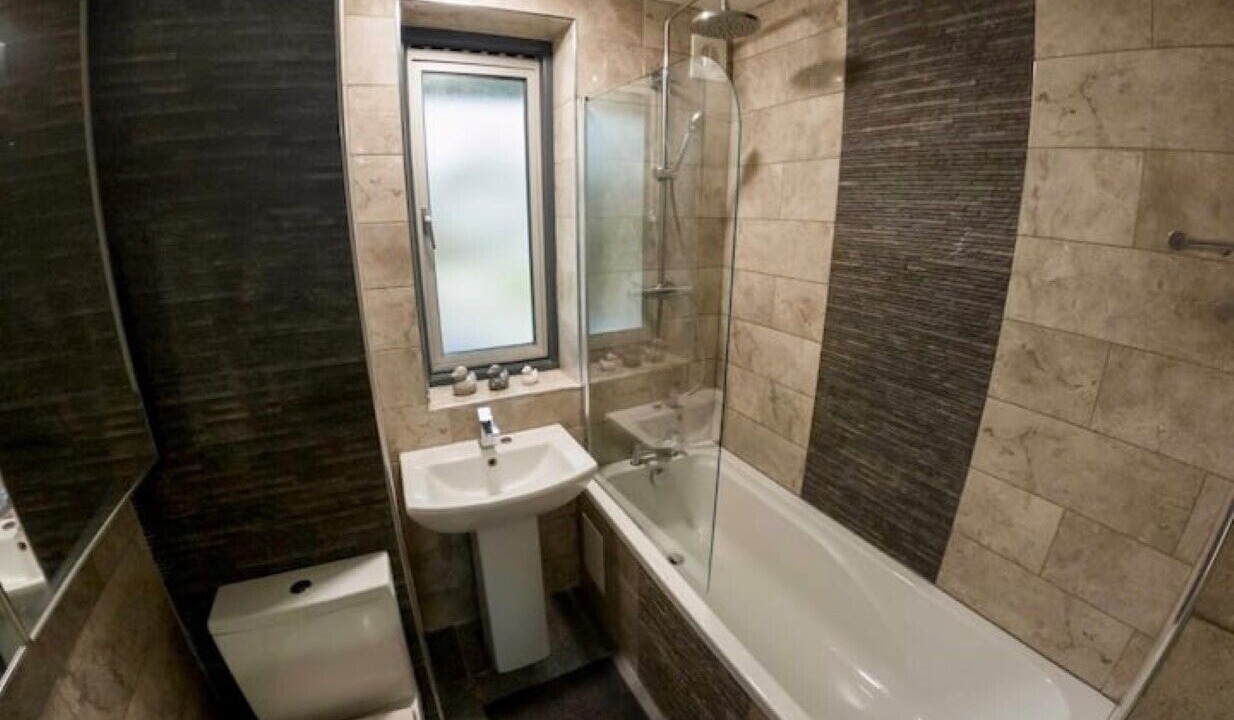 Photo of Bathroom in Tower Hamlets
