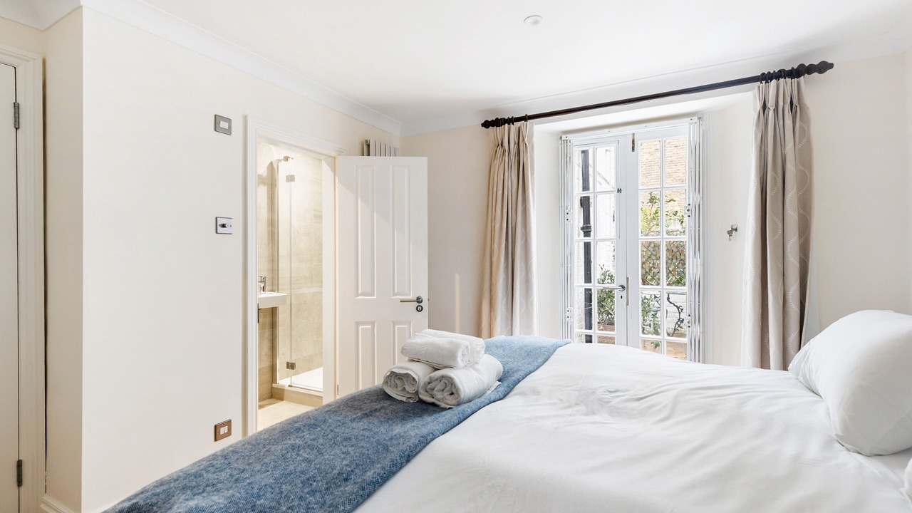 Photo of Bedroom in Redcliffe