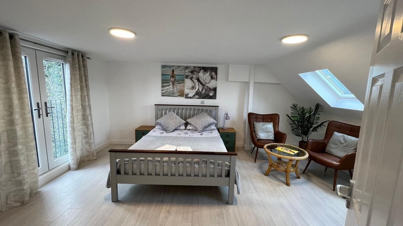 Photo of Bedroom in Headington