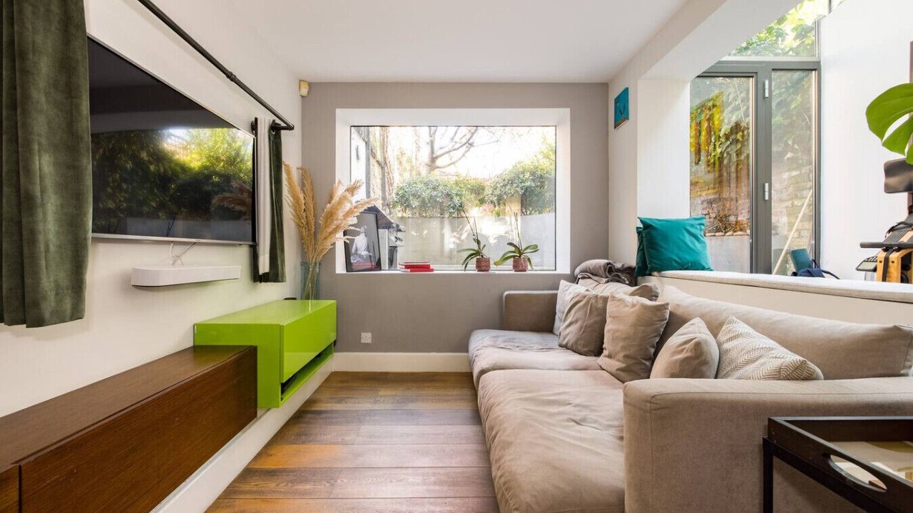 Photo of Livingroom in Addison