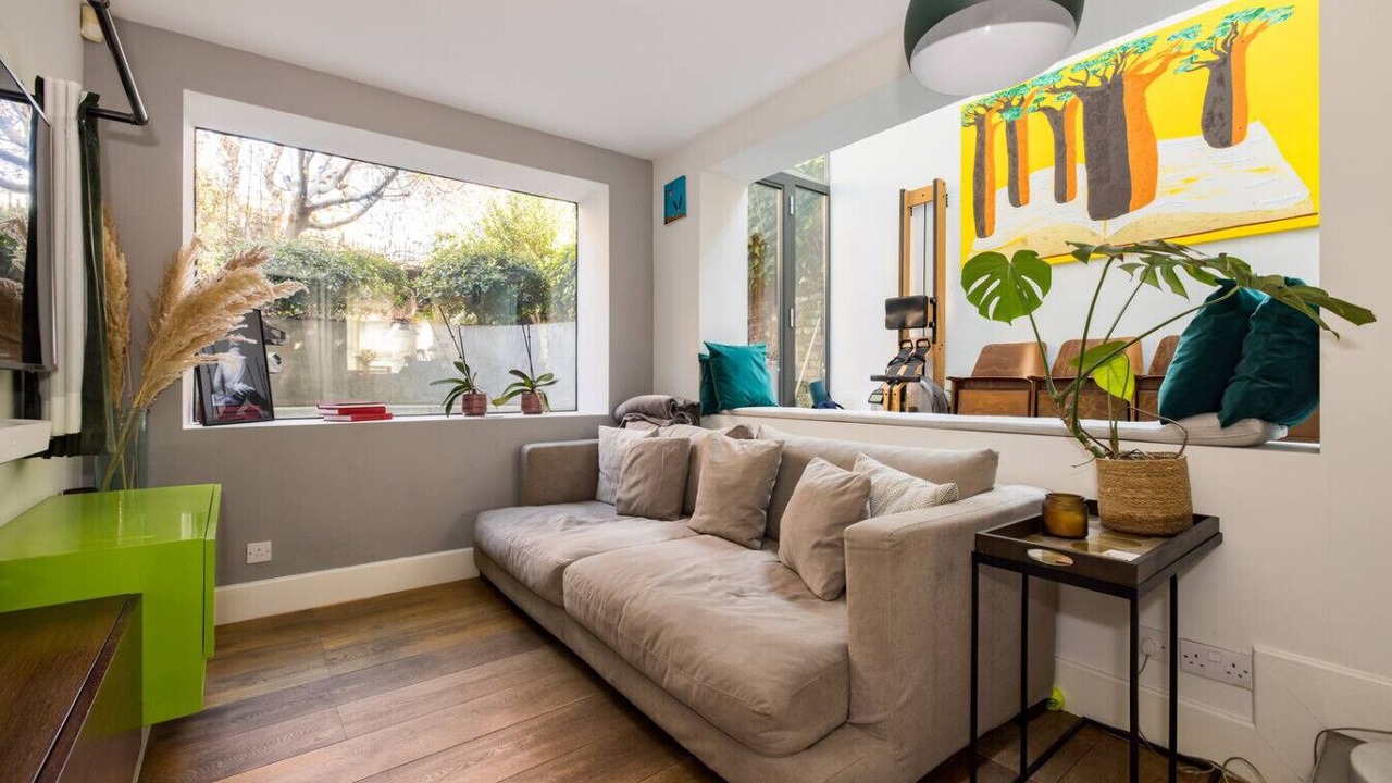 Photo of Livingroom in Addison