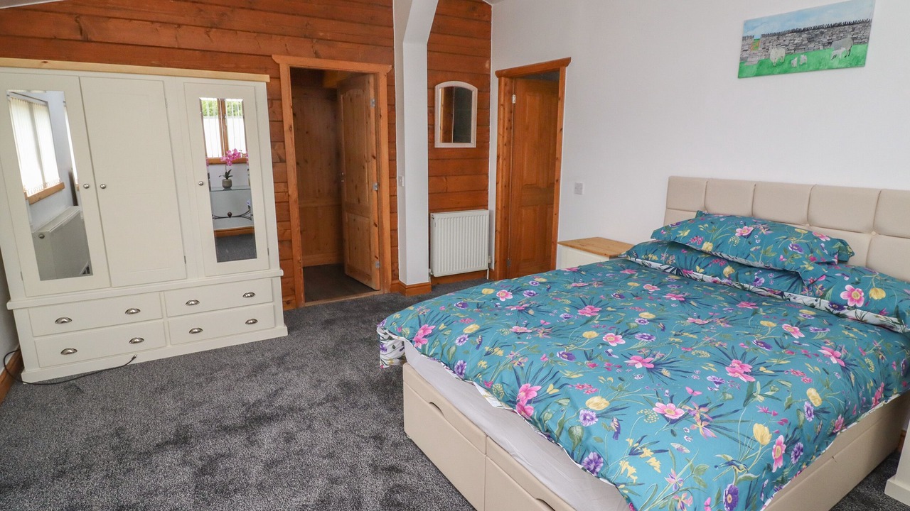 Photo of Bedroom in Bircotes