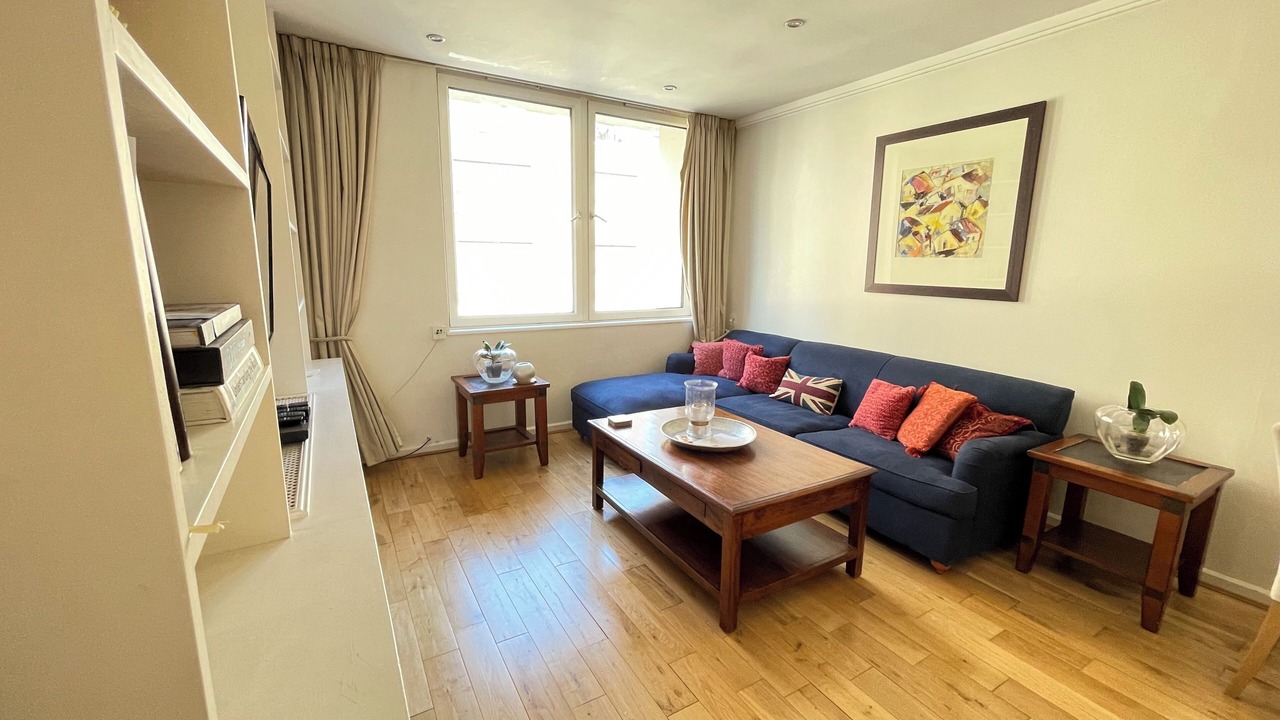 Photo of Livingroom in Abingdon