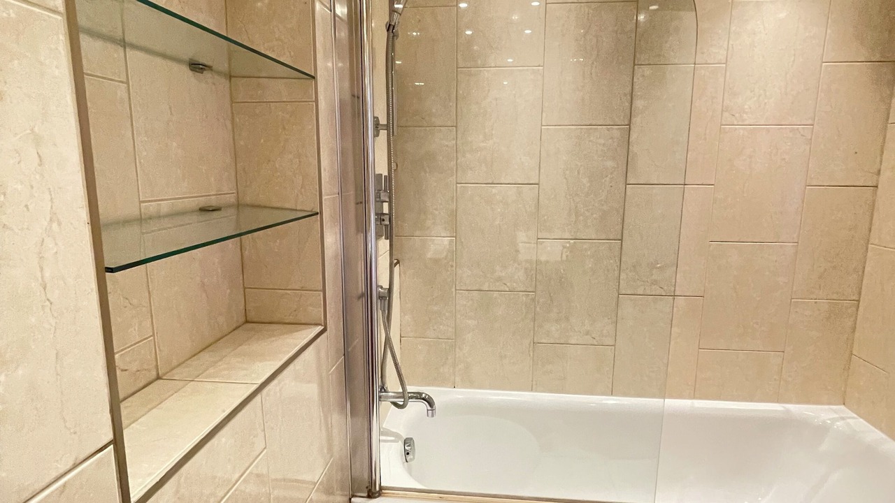Photo of Bathroom in Abingdon