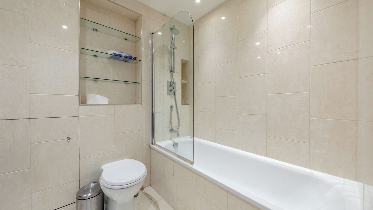 Photo of Bathroom in Abingdon