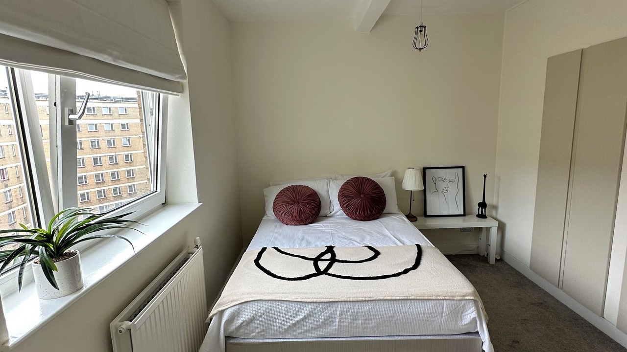 Photo of Bedroom in Brompton & Hans Town