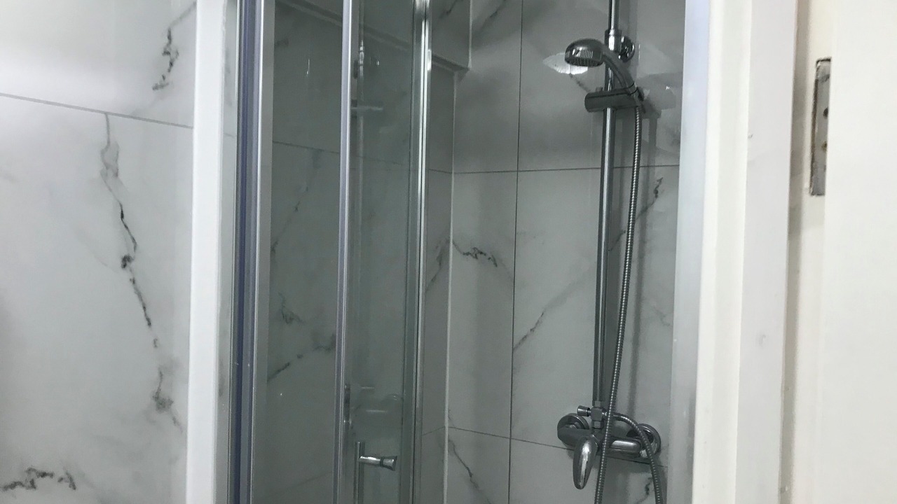 Photo of Bathroom in Weavers