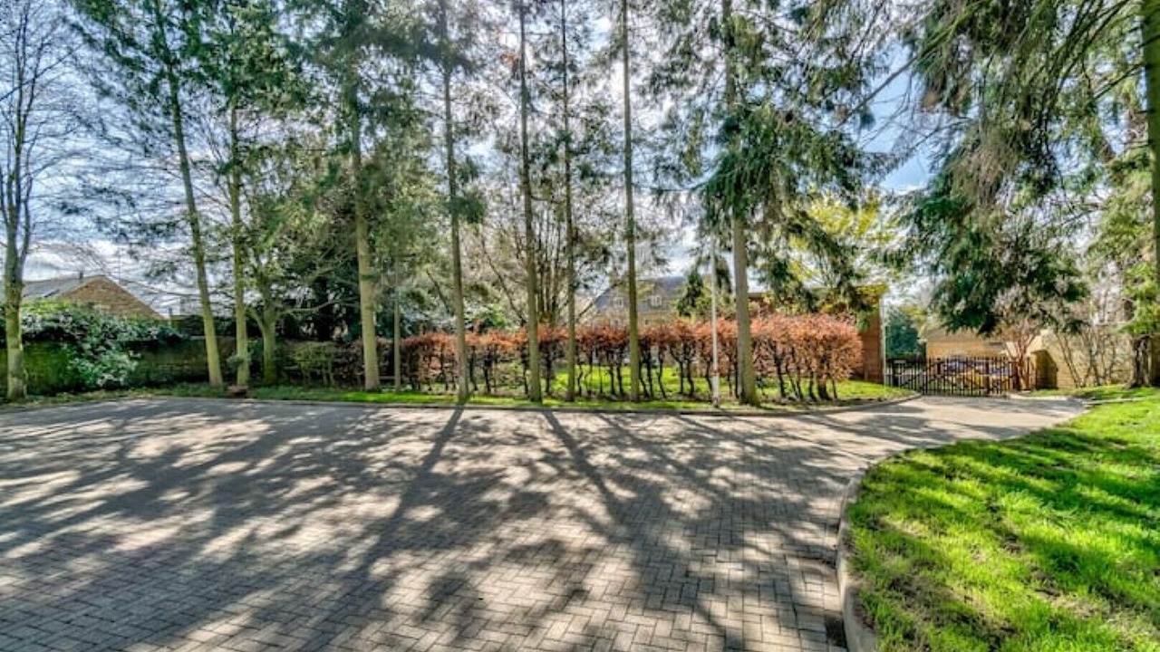 Photo of Outdoor in Earls Barton