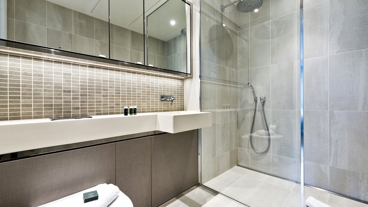Photo of Bathroom in Canary Wharf