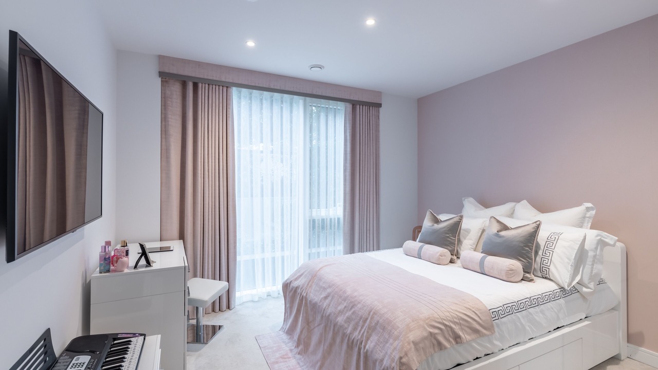 Photo of Bedroom in Sands End