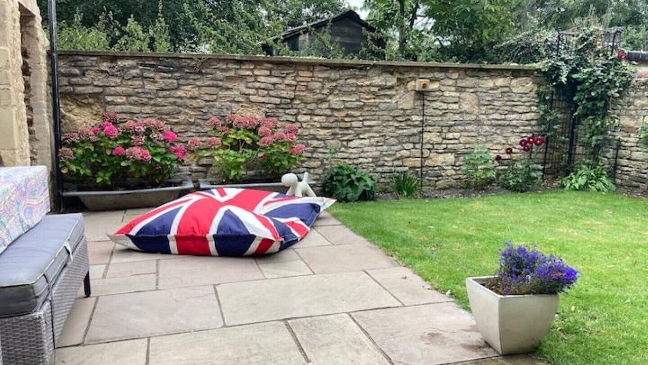 Photo of Patio Balcony in Great Casterton