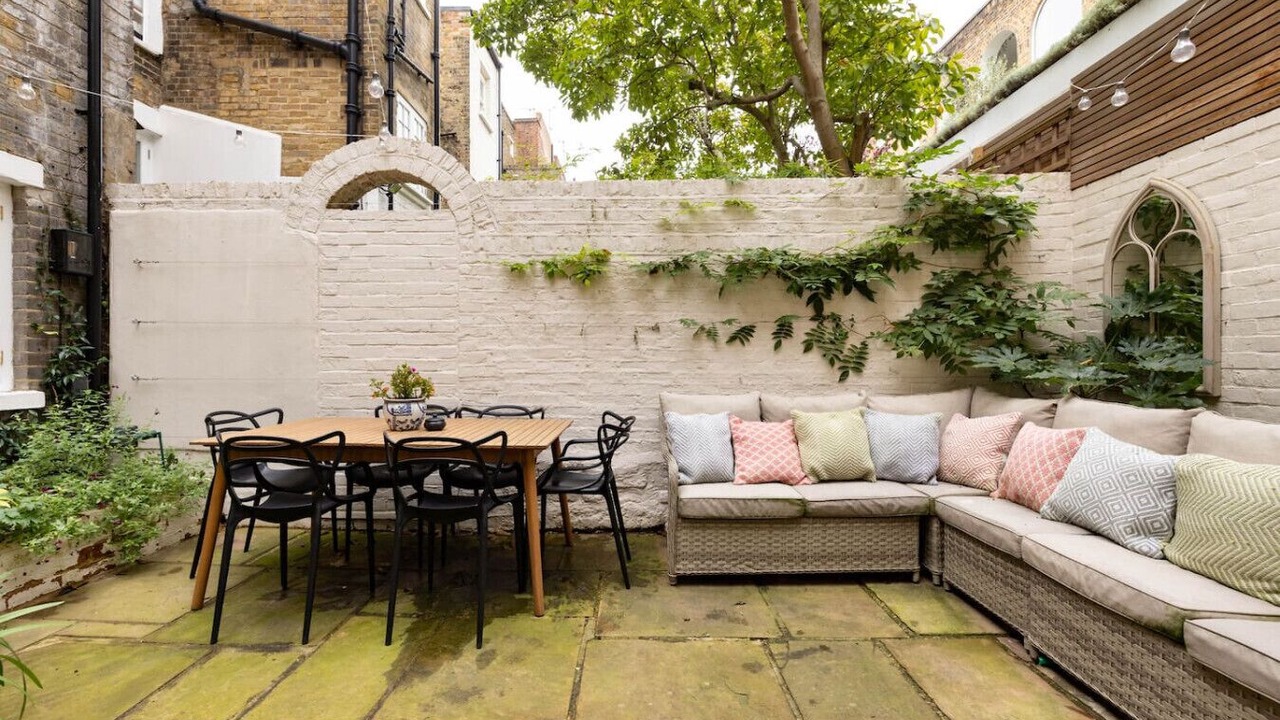 Photo of Outdoor in Brompton & Hans Town