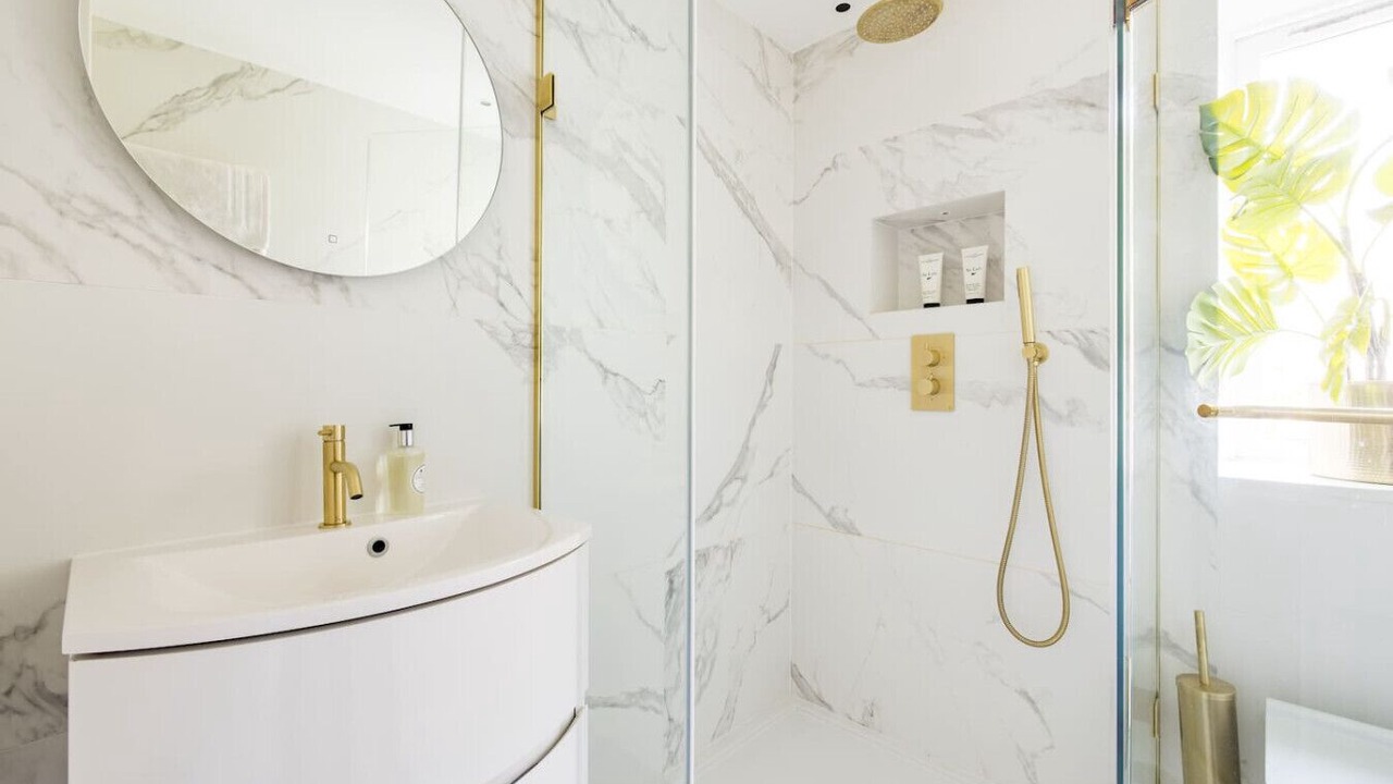 Photo of Bathroom in Brompton & Hans Town
