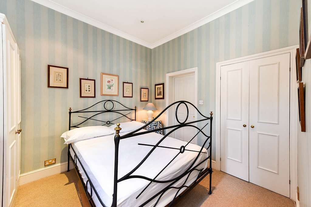 Photo of Bedroom in Brompton & Hans Town