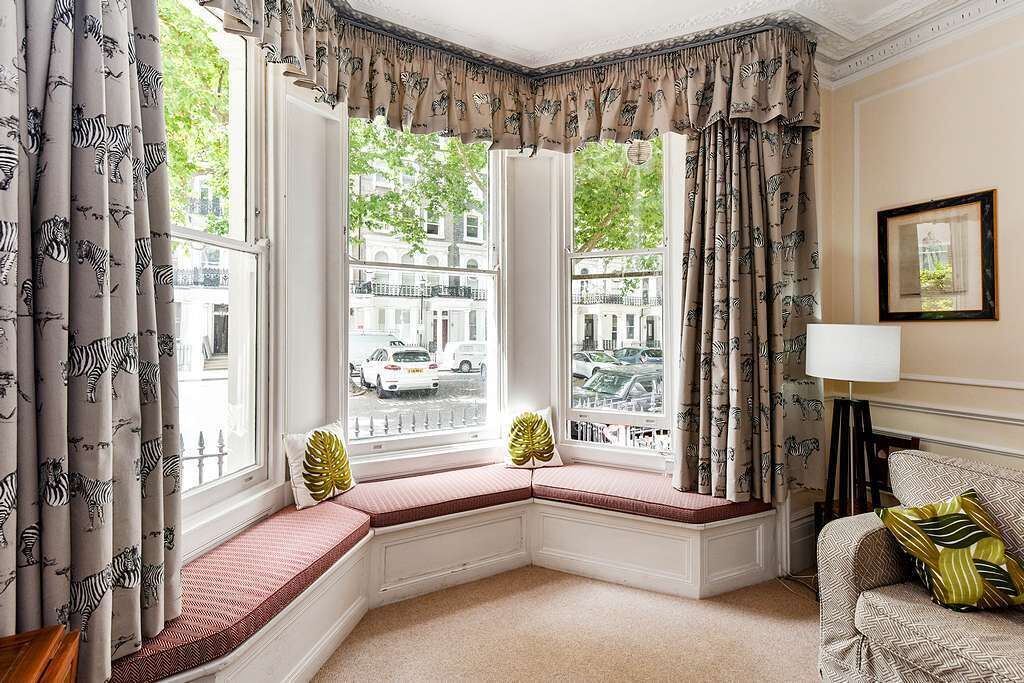 Photo of Livingroom in Brompton & Hans Town