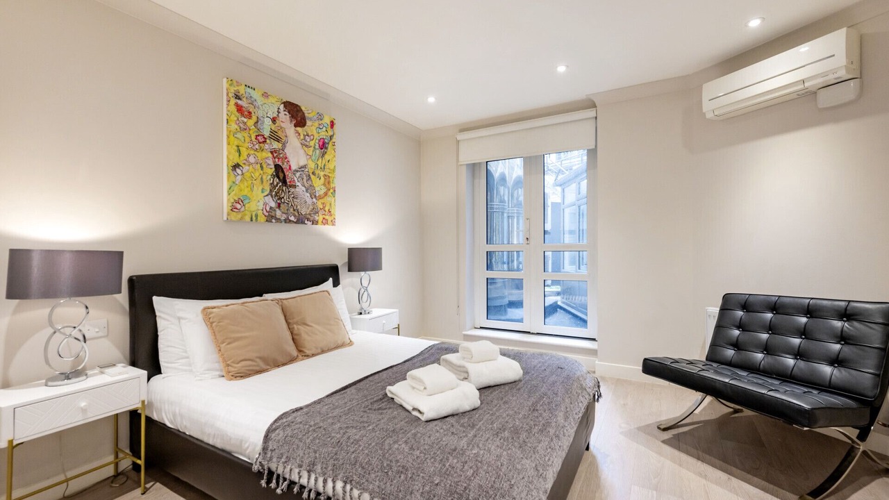Photo of Bedroom in Maida Vale