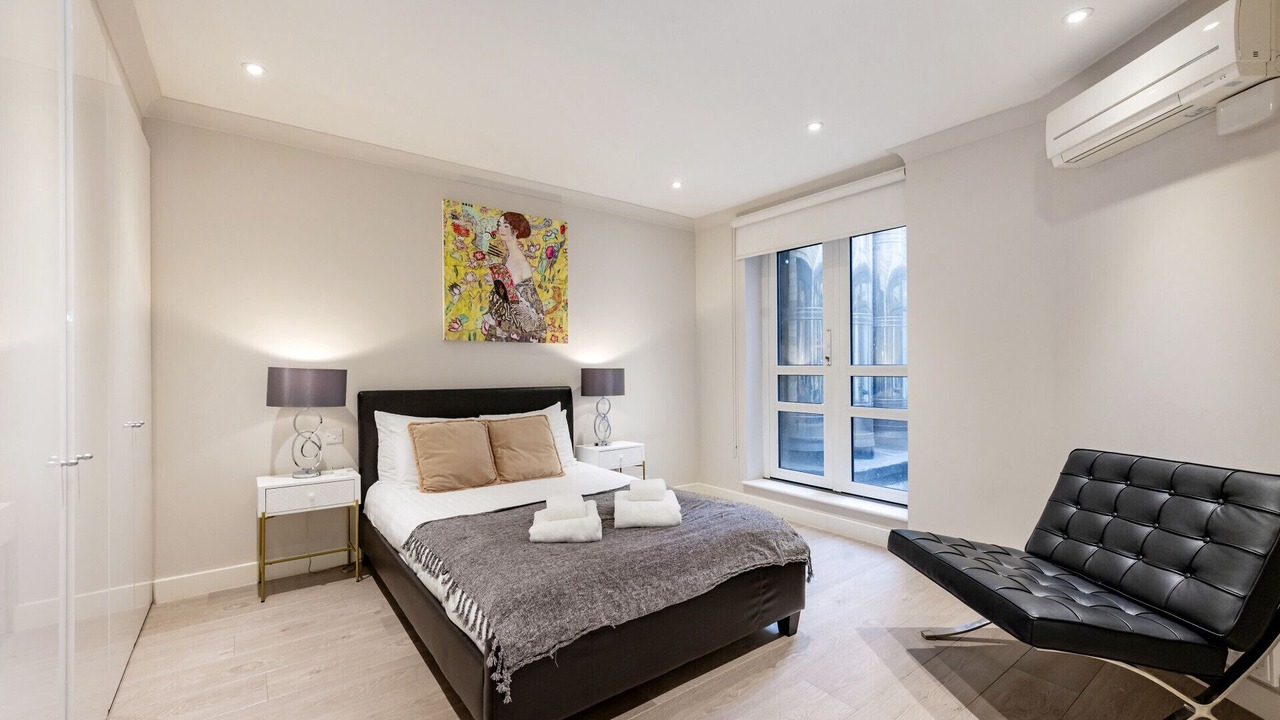 Photo of Bedroom in Maida Vale