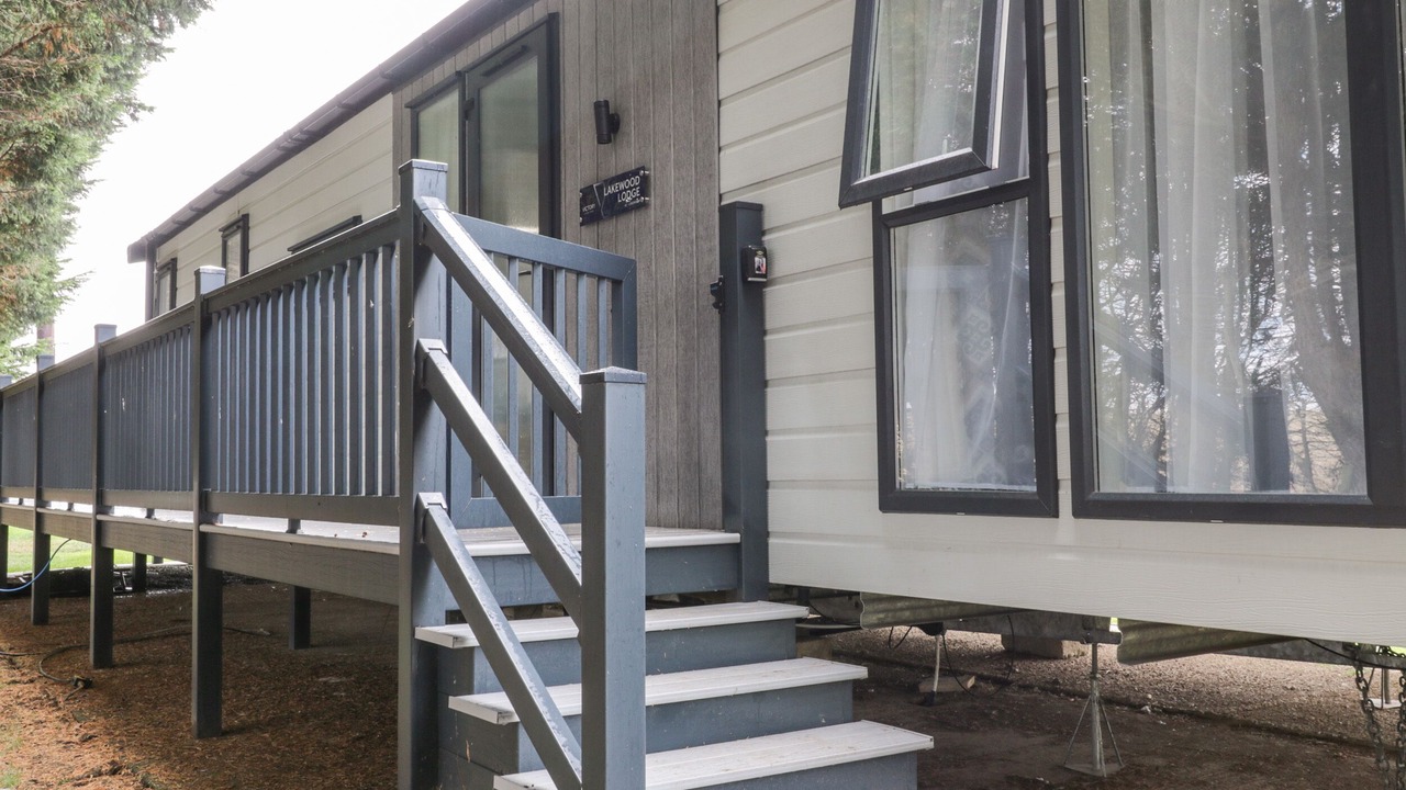 Photo of Outdoor in Cayton Bay