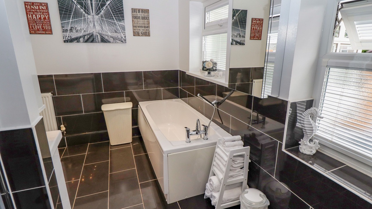 Photo of Bathroom in Skegness