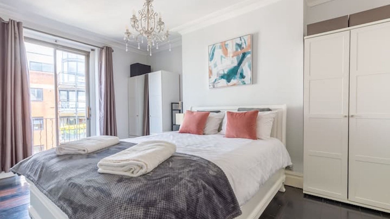 Photo of Bedroom in Courtfield