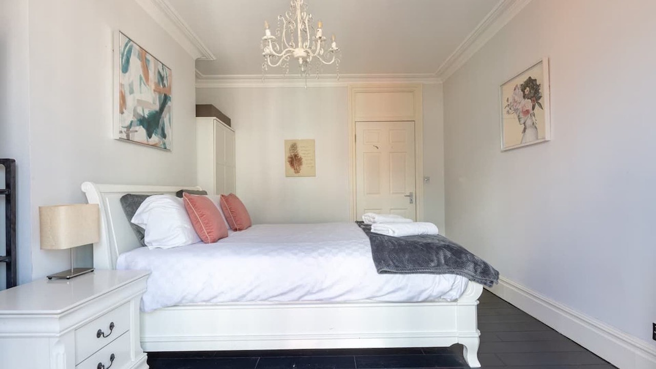 Photo of Bedroom in Courtfield