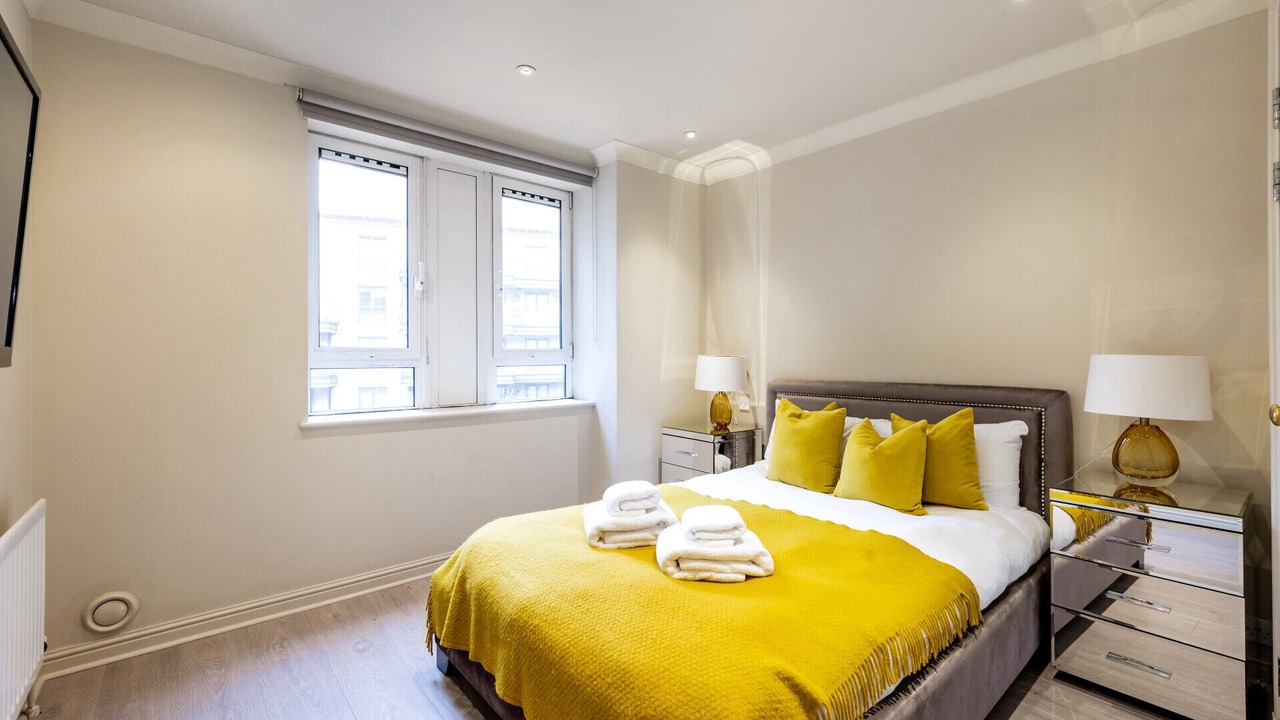 Photo of Bedroom in Maida Vale