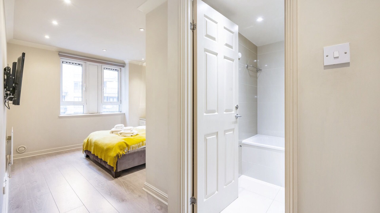 Photo of Bedroom in Maida Vale