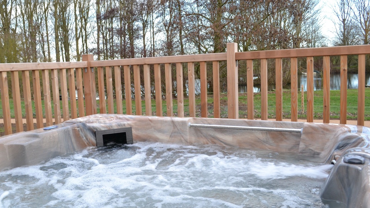 Photo of Outdoor in Henton