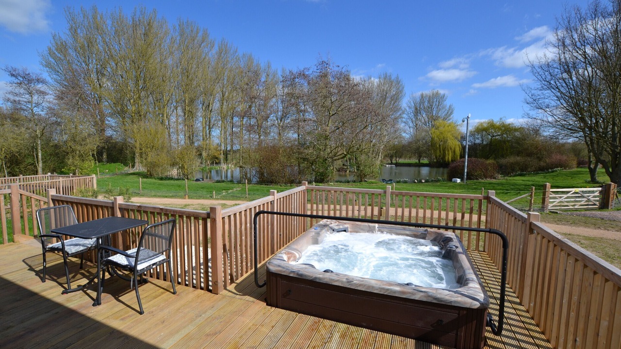 Photo of Outdoor in Henton