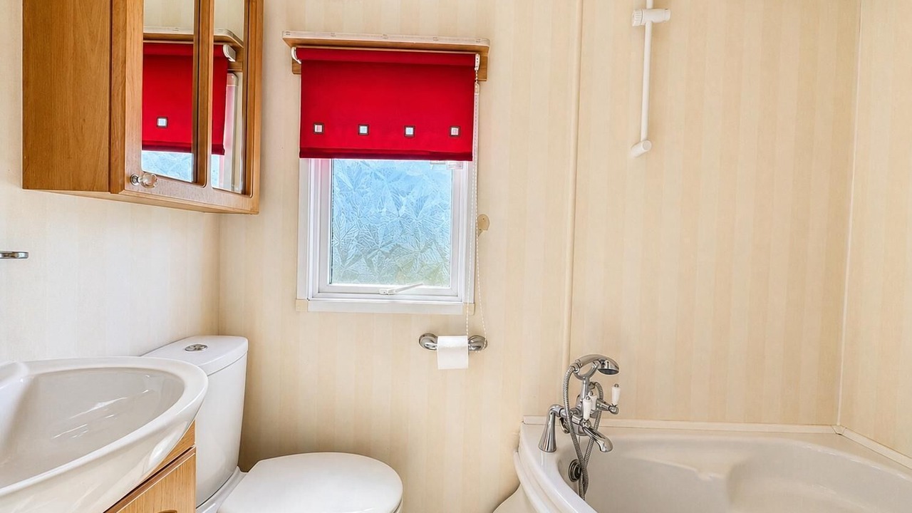 Photo of Bathroom in Ingoldmells
