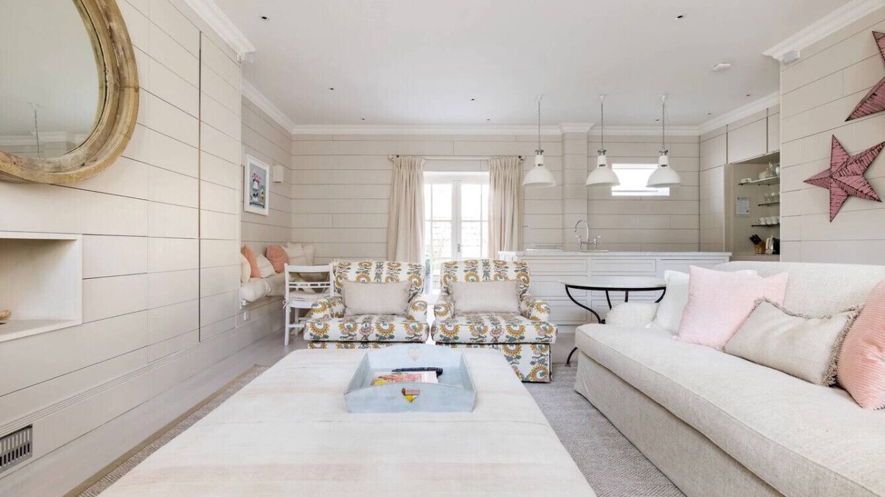 Photo of Livingroom in Battersea