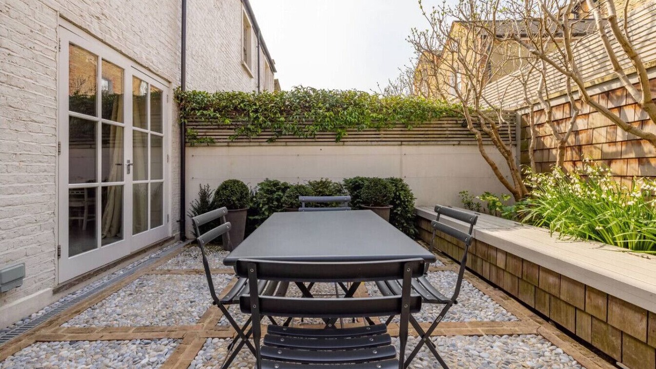 Photo of Outdoor in Battersea
