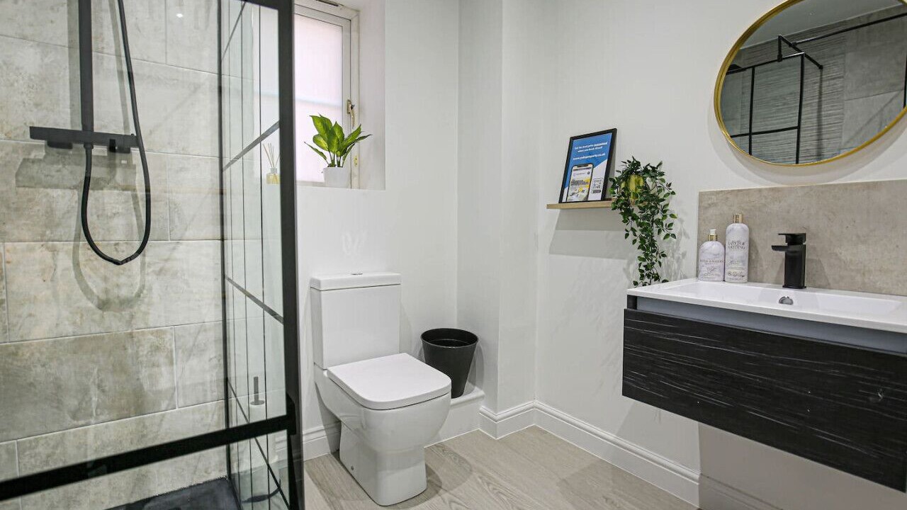 Photo of Bathroom in Kempston
