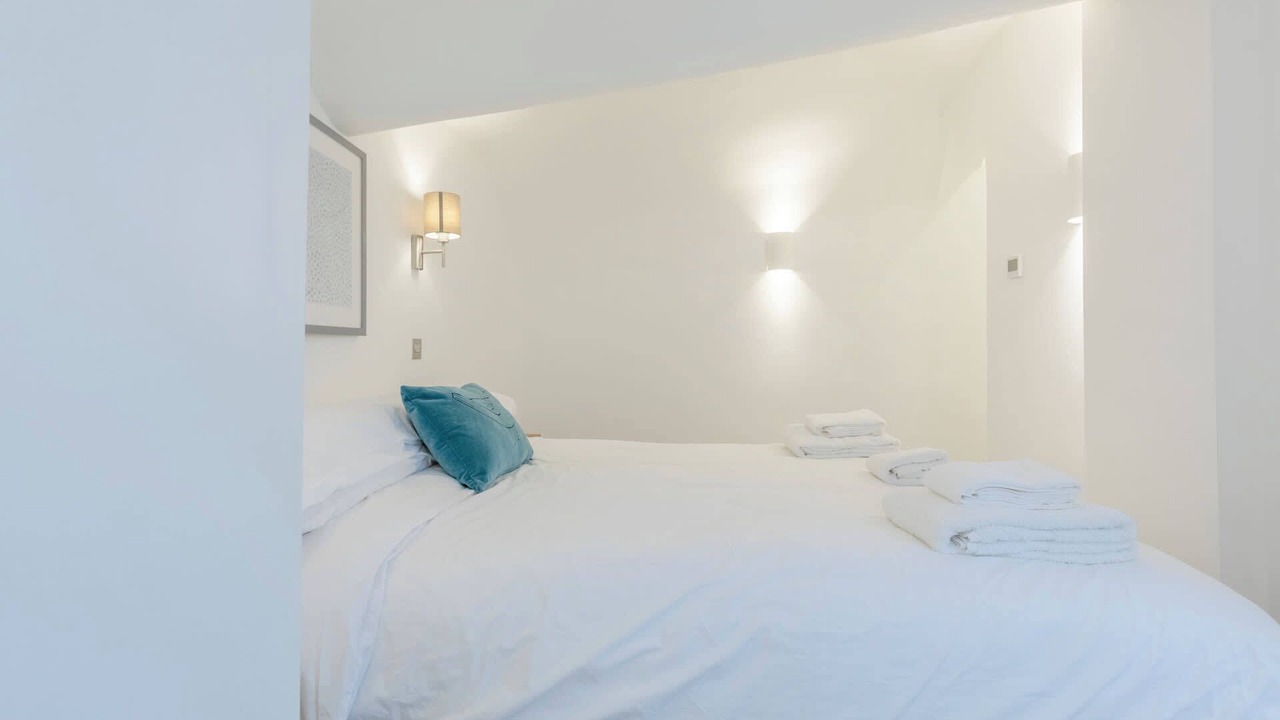 Photo of Bedroom in Warwick
