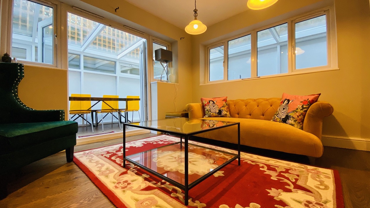 Photo of Livingroom in West Kensington