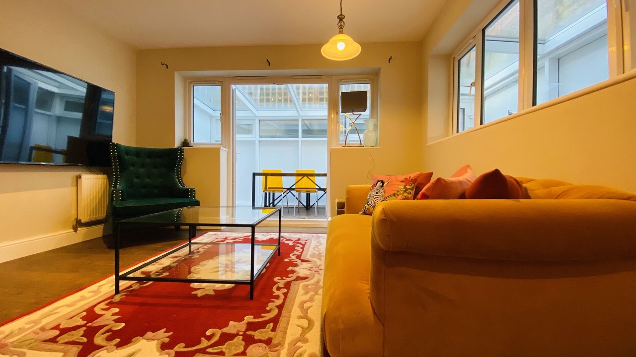 Photo of Livingroom in West Kensington