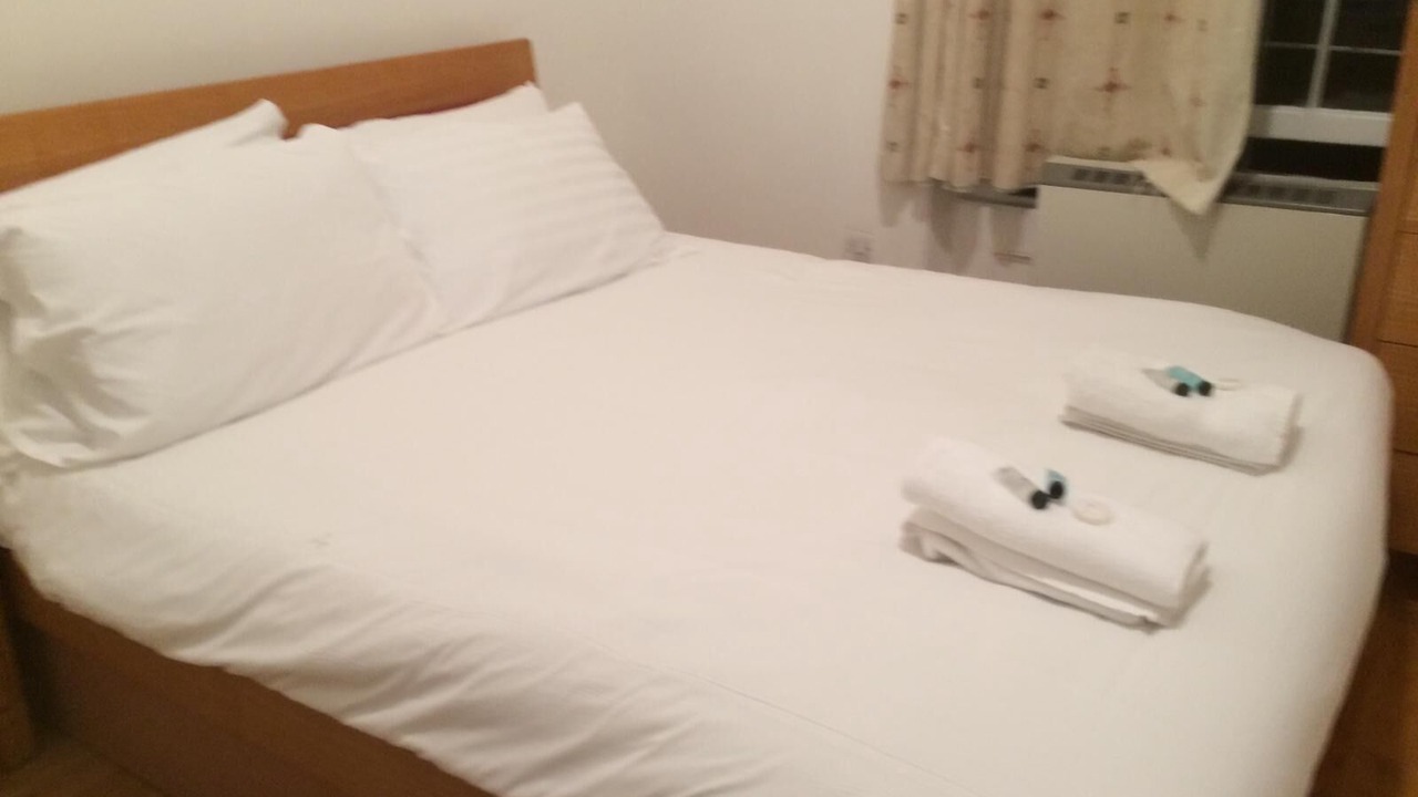 Photo of Bedroom in Lancaster Gate