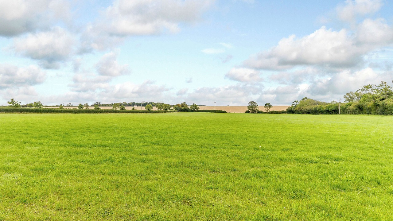 Photo of Others in Old Somerby