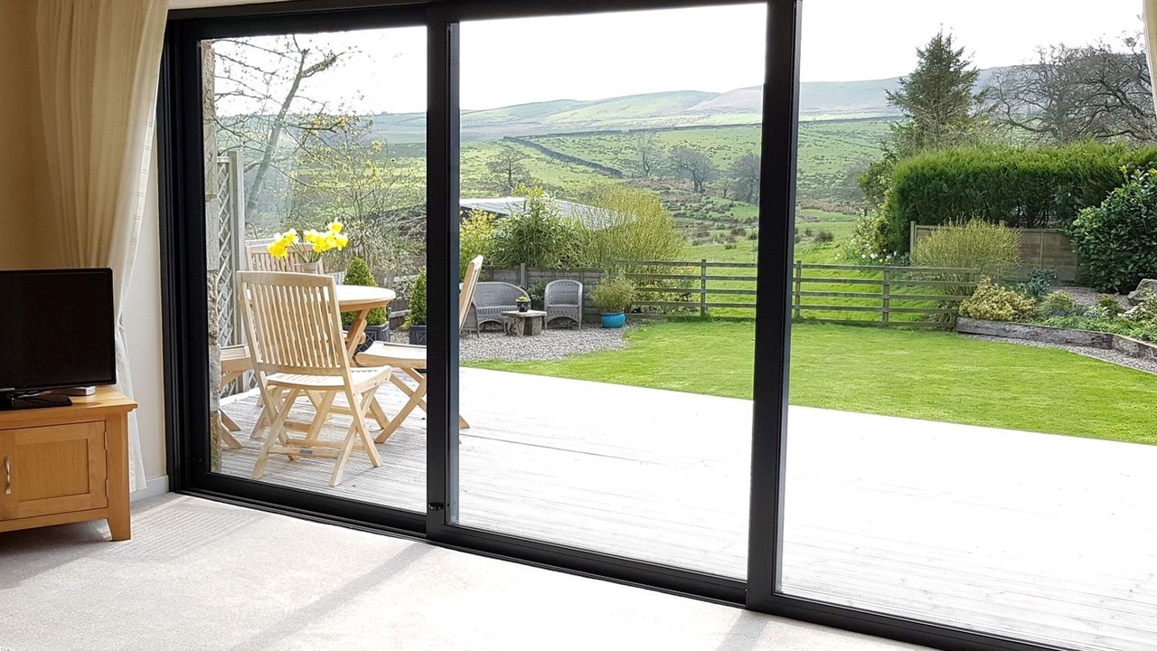 Photo of Livingroom in Harrop Fold