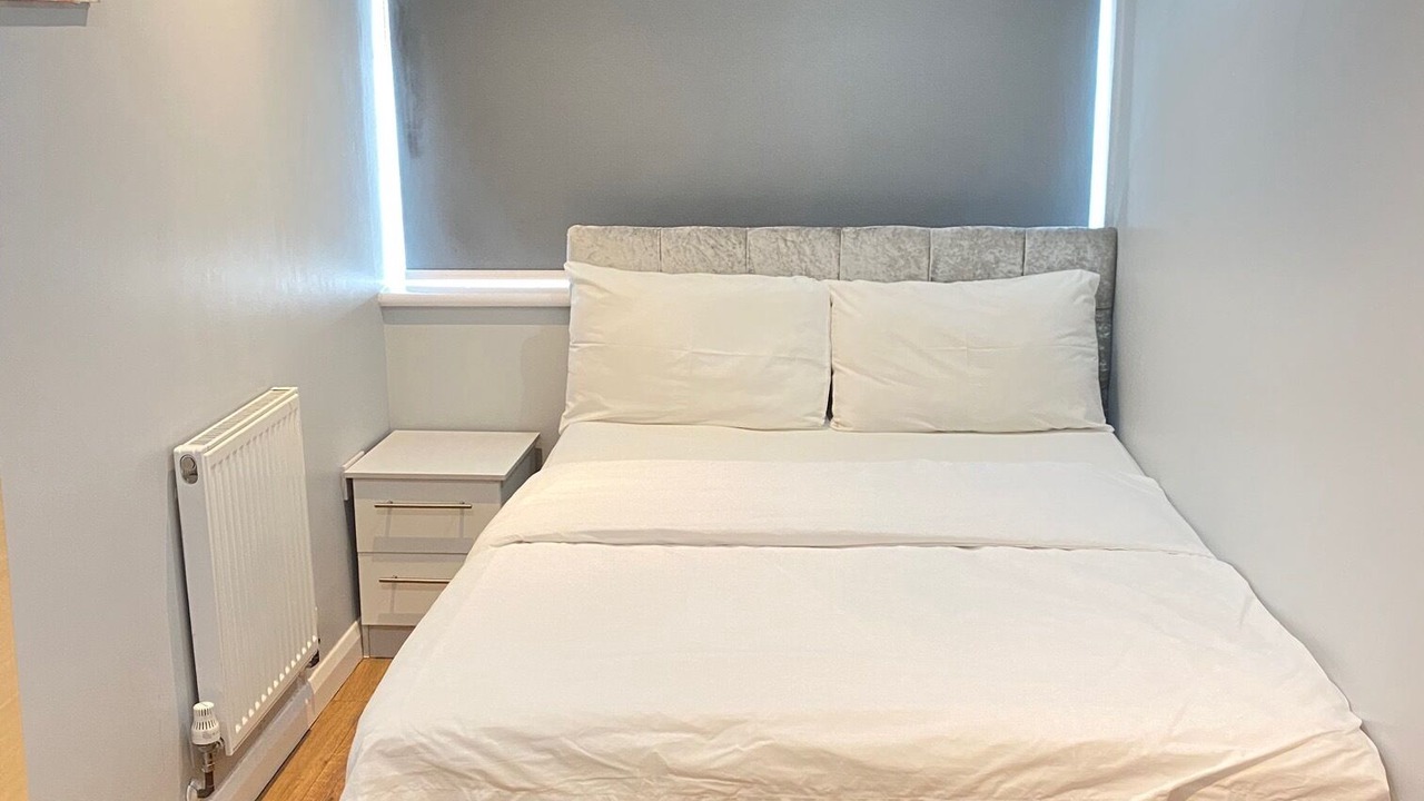 Photo of Bedroom in Leicester City Centre