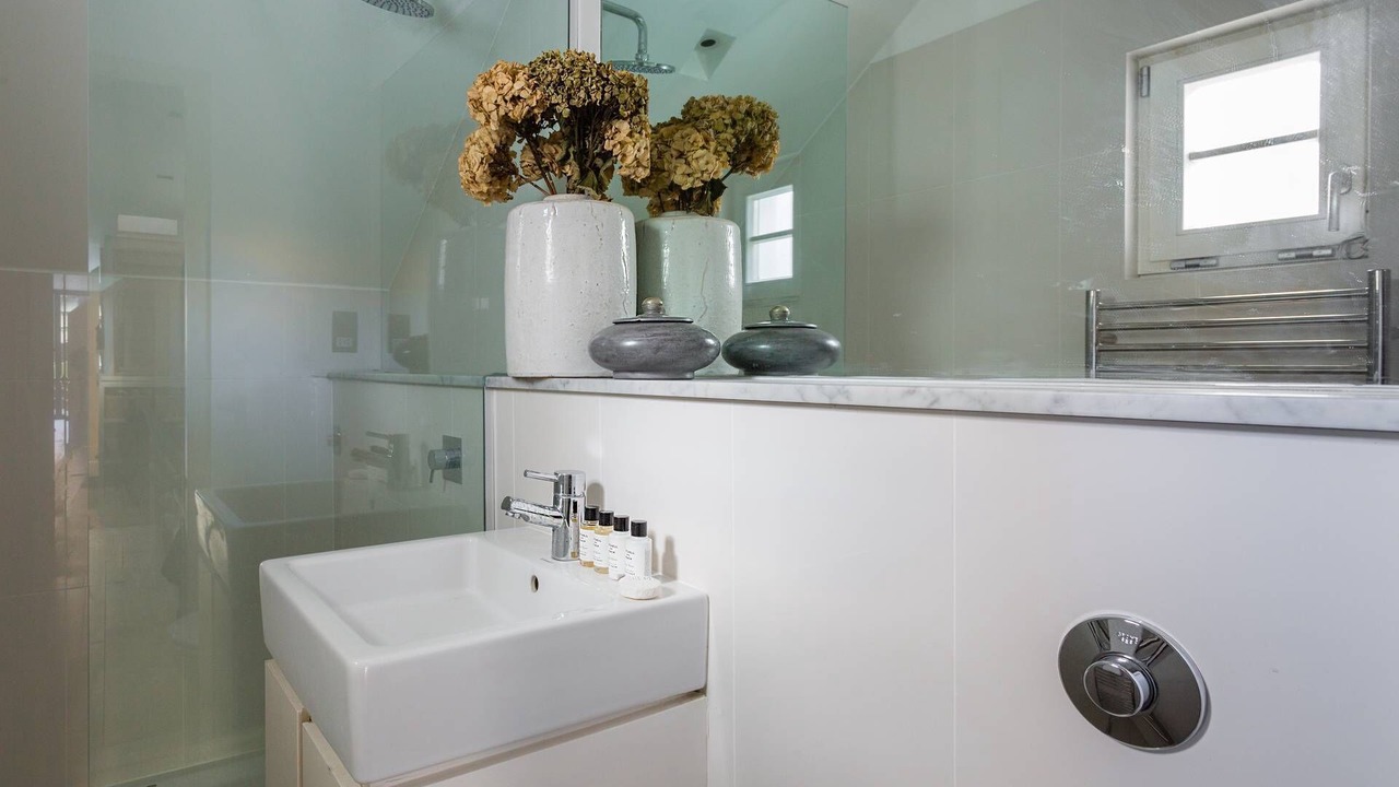 Photo of Bathroom in Avonmore and Brook Green