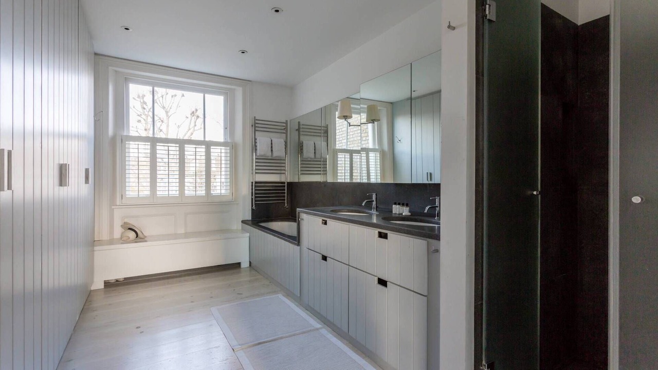 Photo of Bathroom in Avonmore and Brook Green