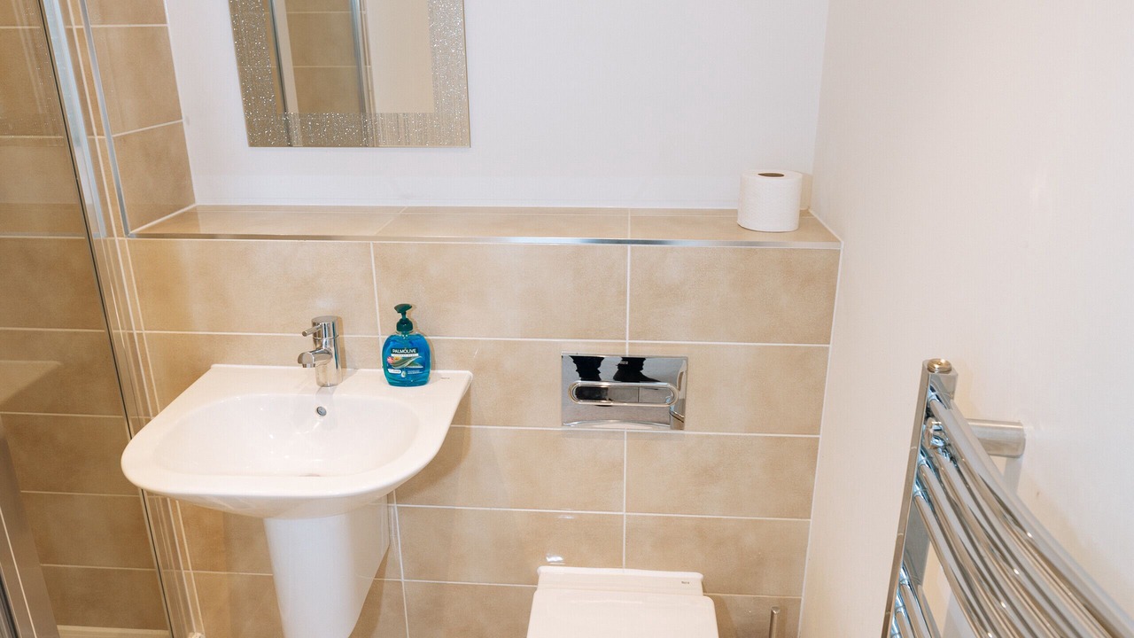 Photo of Bathroom in Peninsula